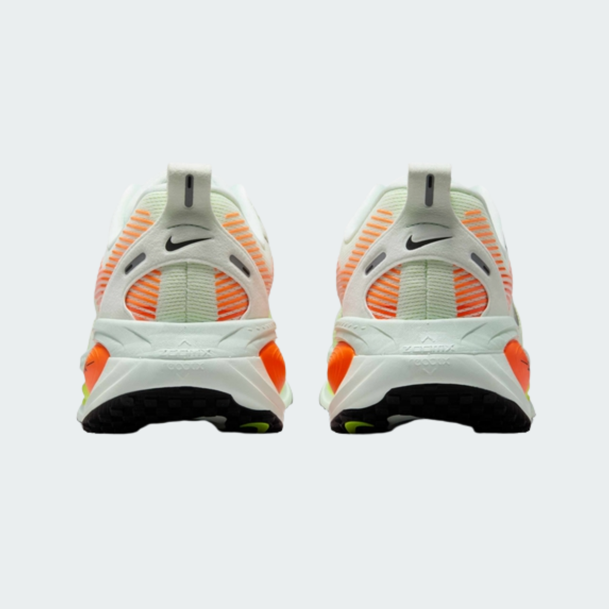 Vomero 18 Hyper Crimson
