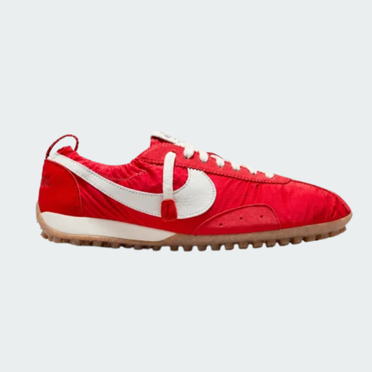 Jacquemus Moon Shoe University Red