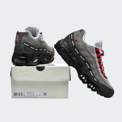 Air Max 95 x UNDEFEATED Bright Crimson