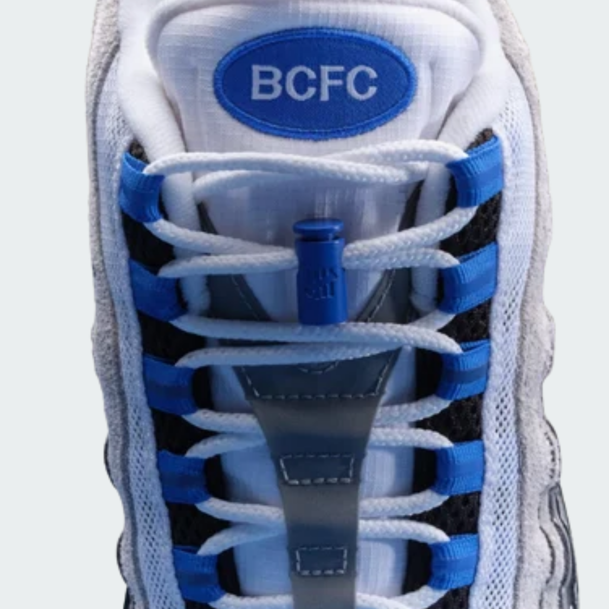 Air Max 95 x UNDEFEATED Royal Blue