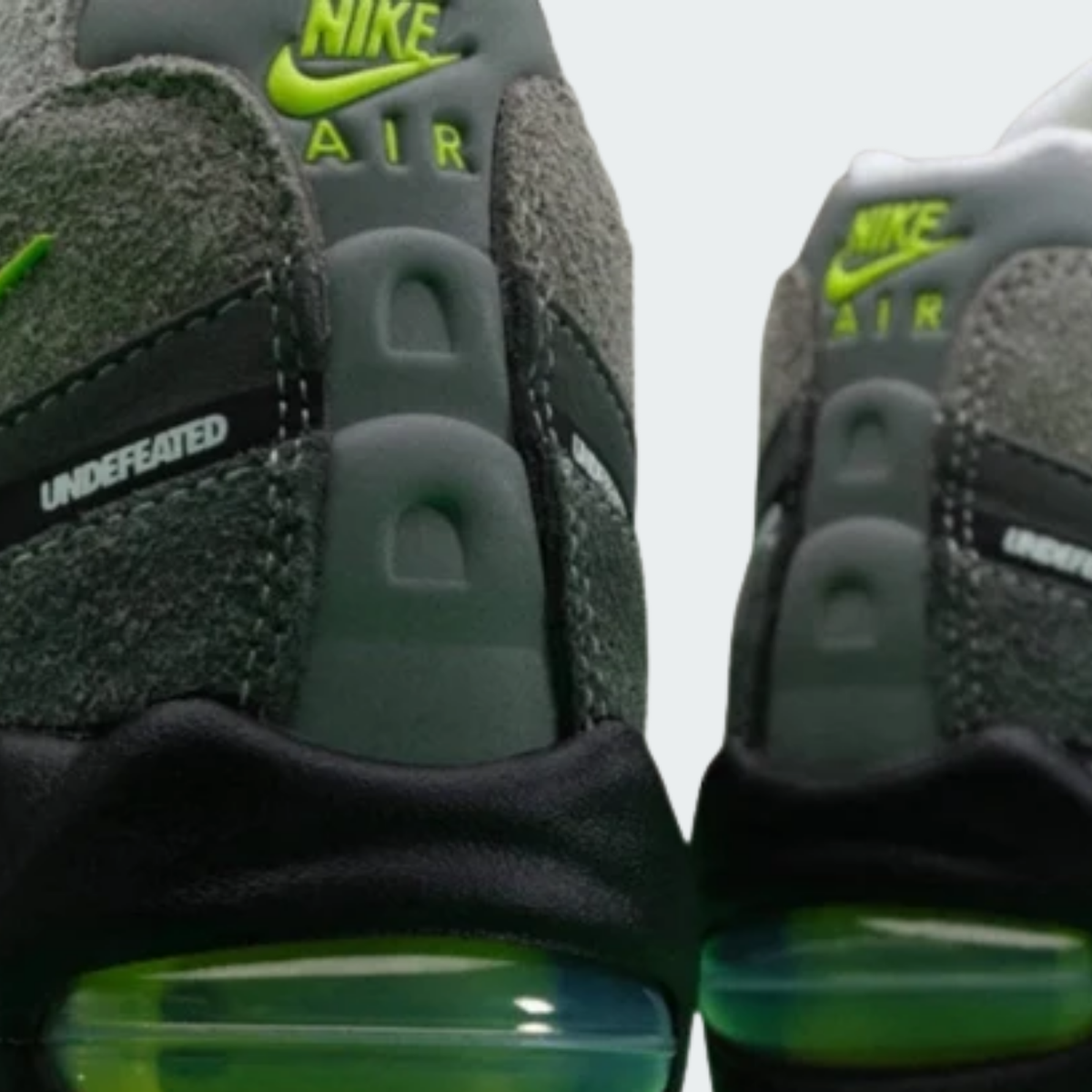 Air Max 95 x UNDEFEATED Nyc Neon
