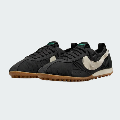 Jacquemus Moon Shoe University Black