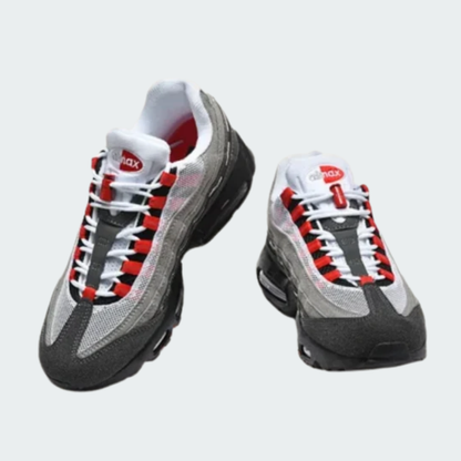 Air Max 95 x UNDEFEATED Bright Crimson