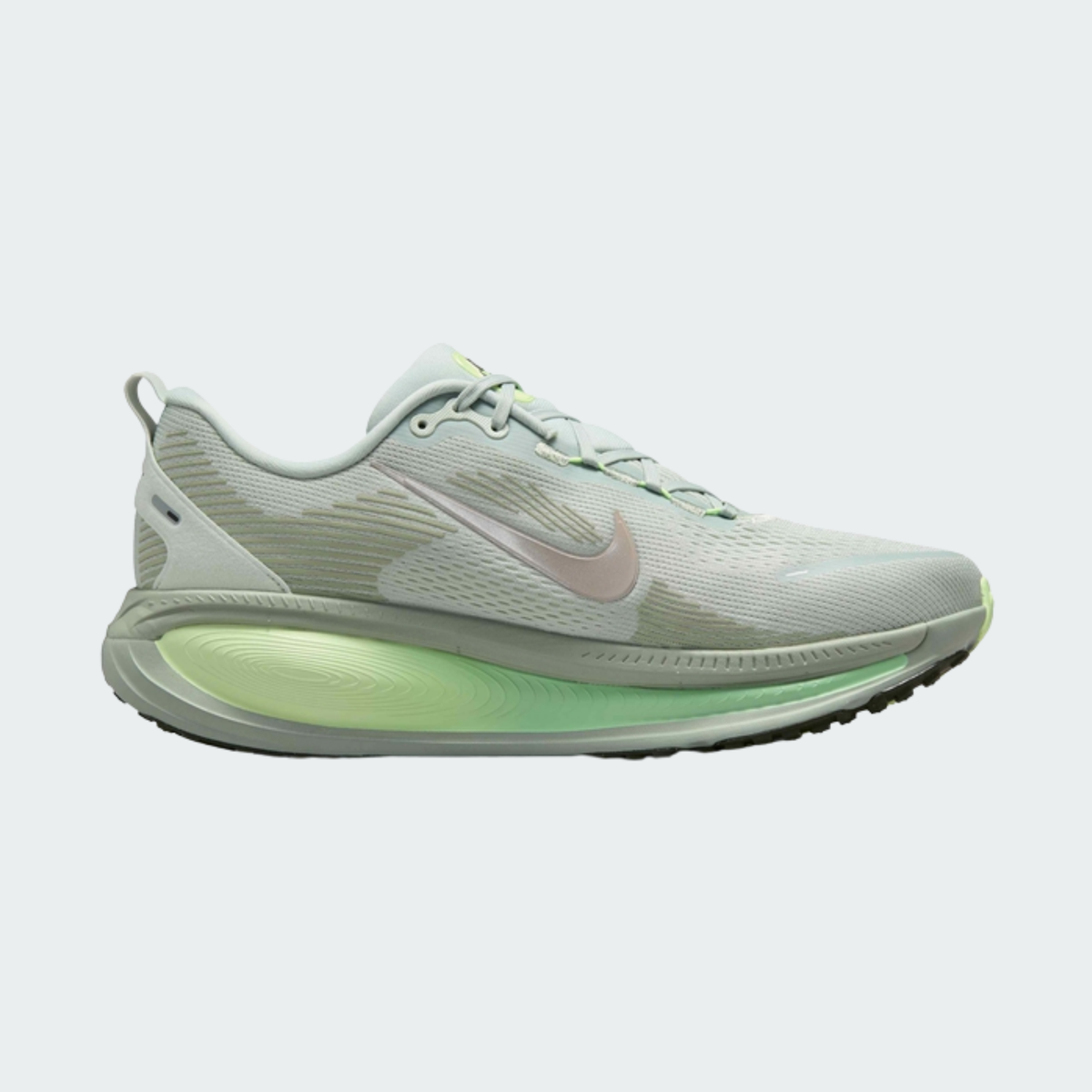 Vomero 18 Light Silver