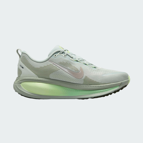 Vomero 18 Light Silver