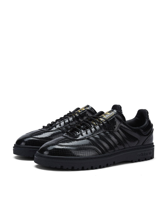 Samba Winterized Black